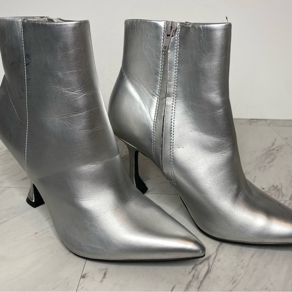 Open Edit Blythe Silver Pointy Toe Heeled Bootie 8 1/2 M - Picture 10 of 15